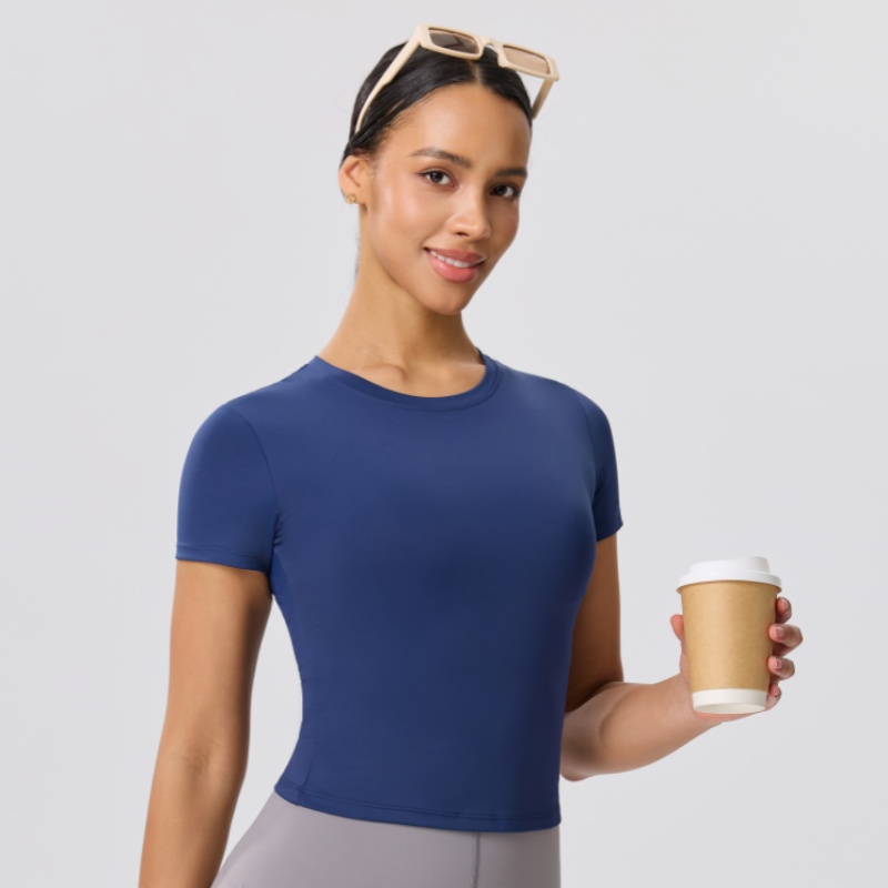 Yoga Fitness Top - قميص يوغا رياضي نحيف بلون موحد
